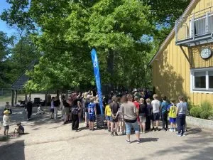 Besök från The Skolgårds – musik på skolgården